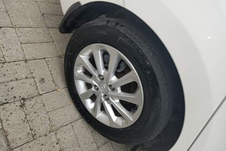 Used Hyundai Verna (new generation) 2016 1.4L Manual Cool Edition GLS Exterior 5