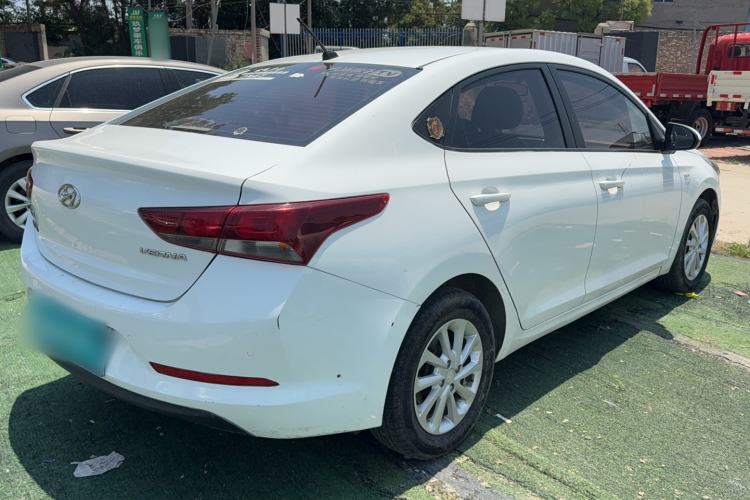 Used Hyundai Verna (new generation) 2016 1.4L Automatic Cool Edition GLS Exterior 6