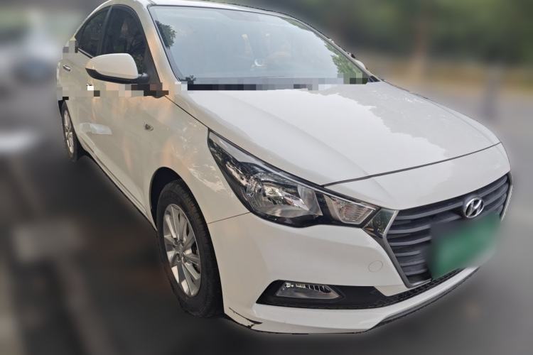 Used Hyundai Verna (new generation) 2016 1.4L Manual Cool Edition GLS Front Right 45 Deg