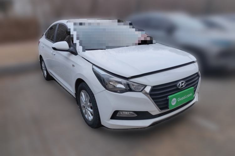 Used Hyundai Verna (new generation) 2016 1.4L Automatic Cool Edition GLS Front Right 45 Deg