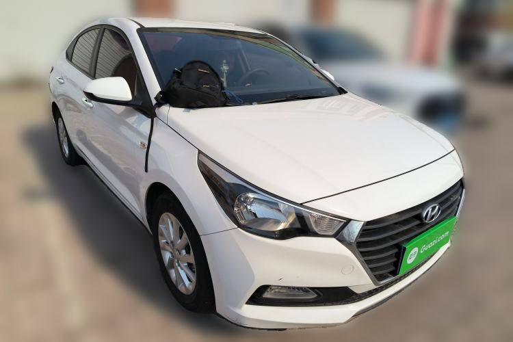 Used Hyundai Verna (new generation) 2016 1.4L Automatic Cool Edition GLS Front Right 45 Deg