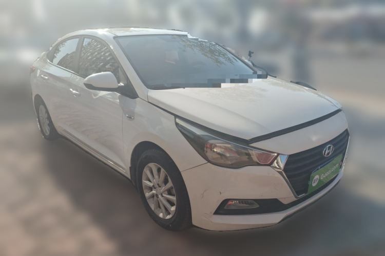 Used Hyundai Verna (new generation) 2016 1.4L Automatic Cool Edition GLS Front Right 45 Deg