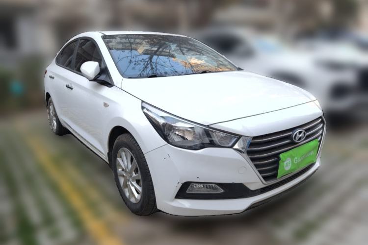 Used Hyundai Verna (new generation) 2016 1.4L Manual Cool Edition GLS Front Right 45 Deg