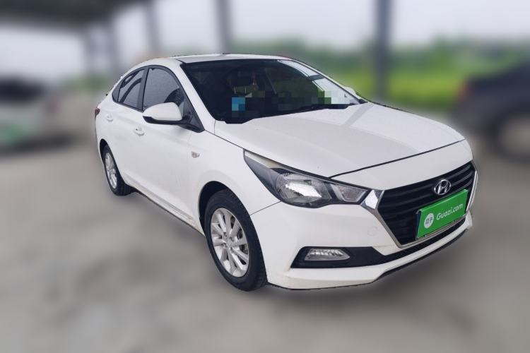 Used Hyundai Verna (new generation) 2016 1.4L Manual Cool Edition GLS Front Right 45 Deg