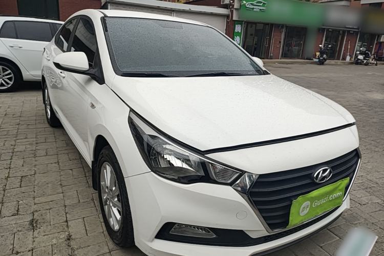 Used Hyundai Verna (new generation) 2016 1.4L Manual Cool Edition GLS Front Right 45 Deg