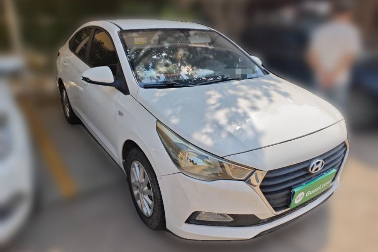 Used Hyundai Verna (new generation) 2016 1.4L Manual Cool Edition GLS Front Right 45 Deg