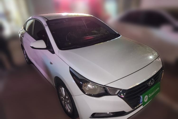 Used Hyundai Verna (new generation) 2016 1.4L Automatic Cool Edition GLS Front Right 45 Deg