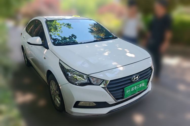 Used Hyundai Verna (new generation) 2016 1.4L Manual Cool Edition GLS Front Right 45 Deg