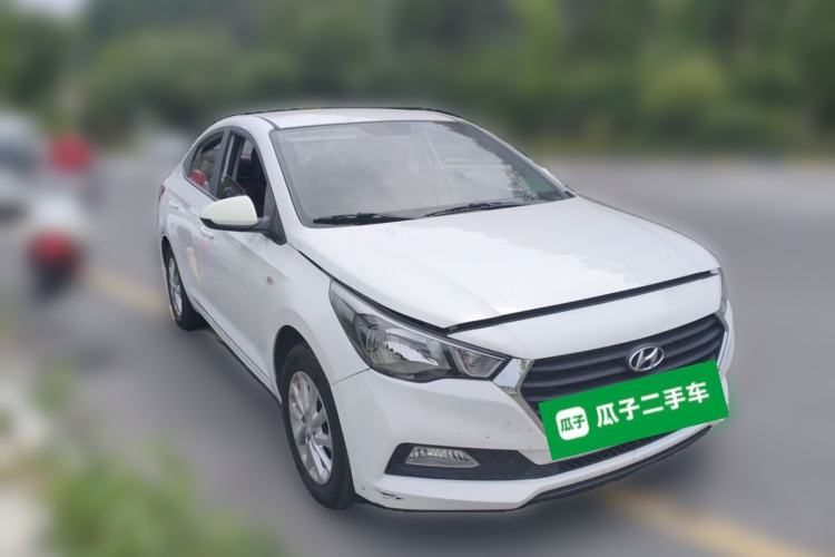 Used Hyundai Verna (new generation) 2016 1.4L Manual Youth Edition GS Front Right 45 Deg