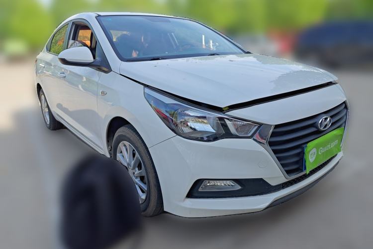Used Hyundai Verna (new generation) 2016 1.4L Manual Cool Edition GLS Front Right 45 Deg
