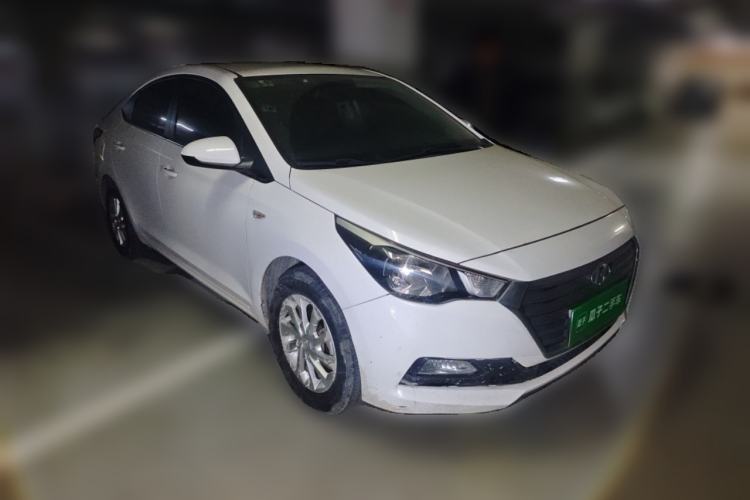 Used Hyundai Verna (new generation) 2016 1.4L Automatic Cool Edition GLS Front Right 45 Deg