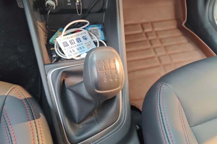 Used Hyundai Verna (new generation) 2016 1.4L Manual Cool Edition GLS Gear Lever