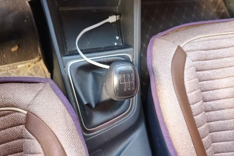 Used Hyundai Verna (new generation) 2016 1.4L Manual Cool Edition GLS Gear Lever