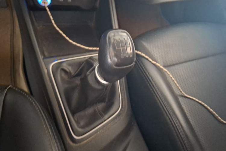 Used Hyundai Verna (new generation) 2016 1.4L Manual Cool Edition GLS Gear Lever