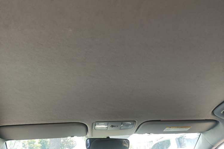 Used Hyundai Verna (new generation) 2016 1.4L Manual Cool Edition GLS Headliner
