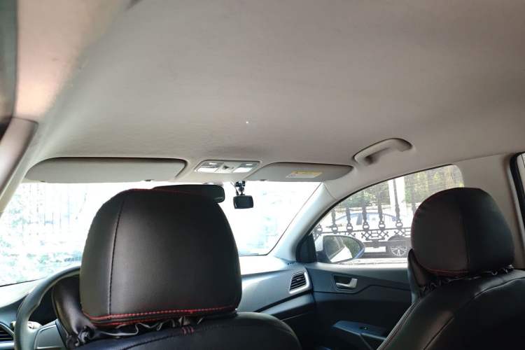 Used Hyundai Verna (new generation) 2016 1.4L Manual Cool Edition GLS Headliner