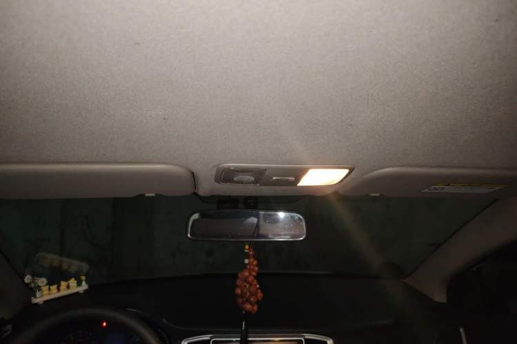 Used Hyundai Verna (new generation) 2016 1.4L Manual Cool Edition GLS Headliner