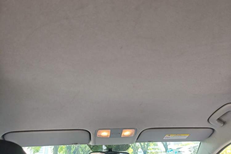 Used Hyundai Verna (new generation) 2016 1.4L Automatic Cool Edition GLS Headliner