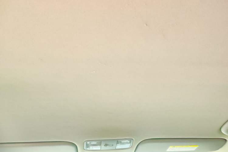 Used Hyundai Verna (new generation) 2016 1.4L Automatic Cool Edition GLS Headliner