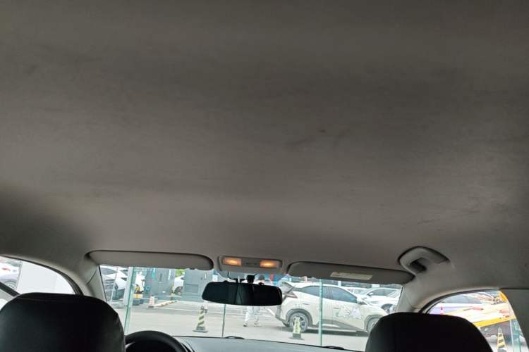 Used Hyundai Verna (new generation) 2016 1.4L Automatic Cool Edition GLS Headliner