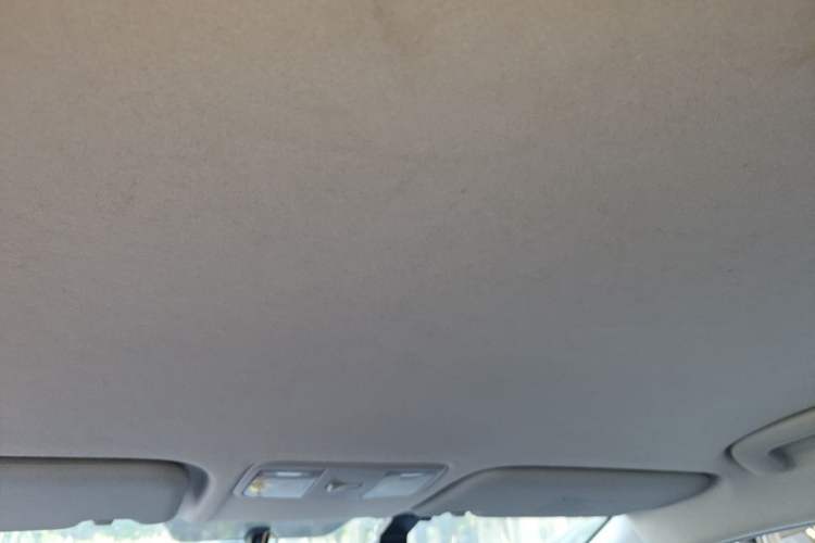 Used Hyundai Verna (new generation) 2016 1.4L Manual Cool Edition GLS Headliner