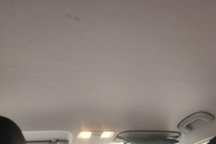Used Hyundai Verna (new generation) 2016 1.4L Automatic Cool Edition GLS Headliner