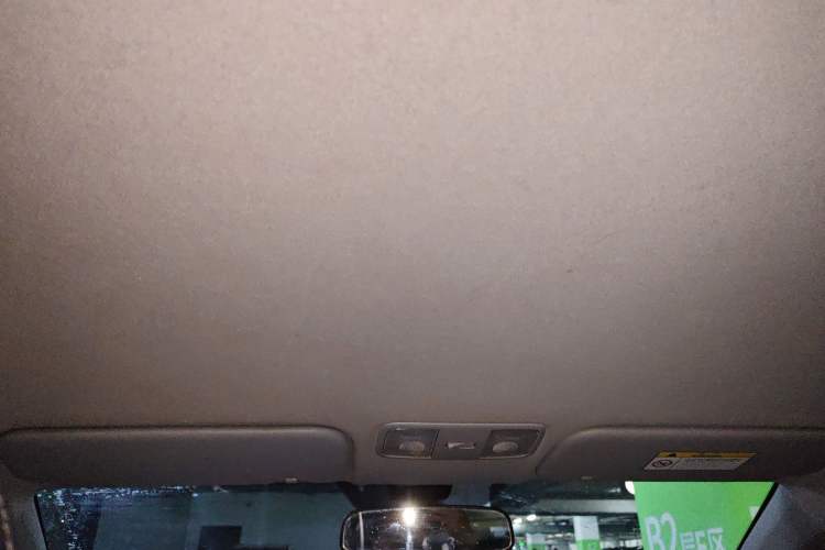 Used Hyundai Verna (new generation) 2016 1.4L Automatic Cool Edition GLS Headliner