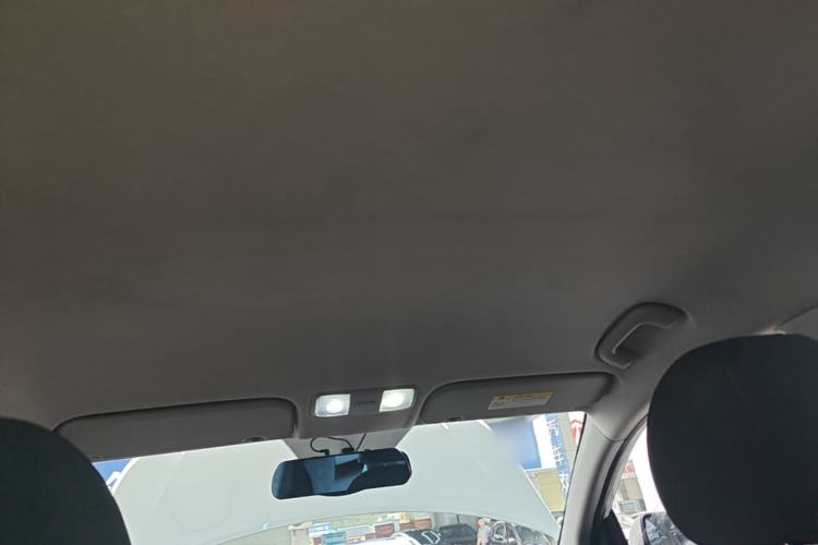 Used Hyundai Verna (new generation) 2016 1.4L Automatic Cool Edition GLS Headliner