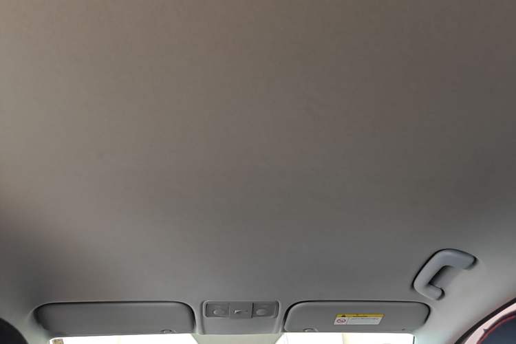 Used Hyundai Verna (new generation) 2016 1.4L Automatic Cool Edition GLS Headliner