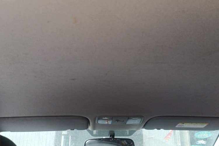 Used Hyundai Verna (new generation) 2016 1.4L Manual Cool Edition GLS Headliner