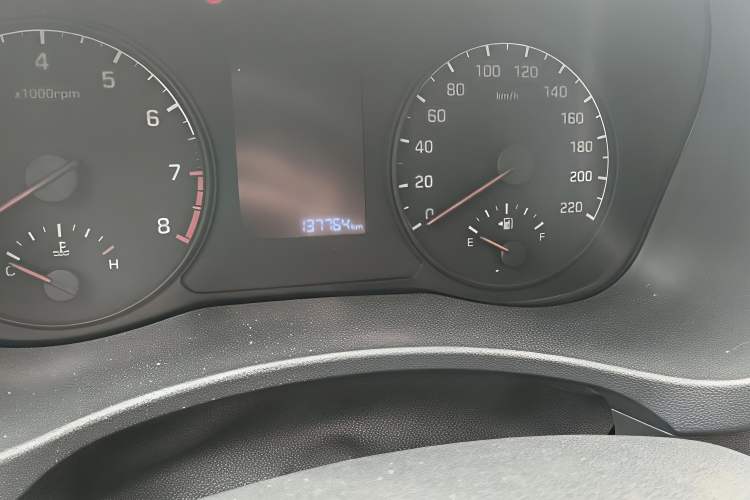 Used Hyundai Verna (new generation) 2016 1.4L Manual Cool Edition GLS Instrument Cluster