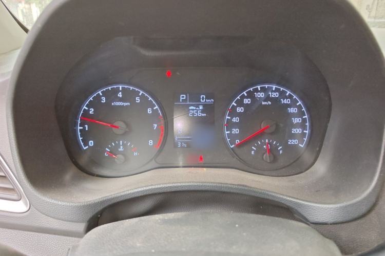 Used Hyundai Verna (new generation) 2016 1.4L Automatic Cool Edition GLS Instrument Cluster