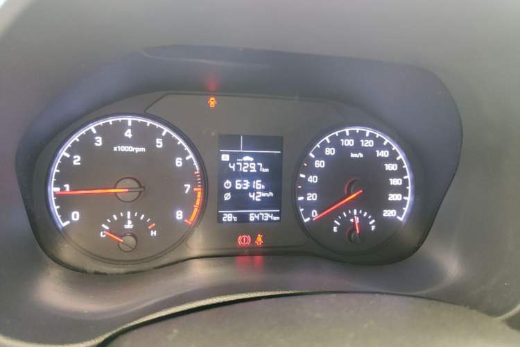 Used Hyundai Verna (new generation) 2016 1.4L Manual Cool Edition GLS Instrument Cluster