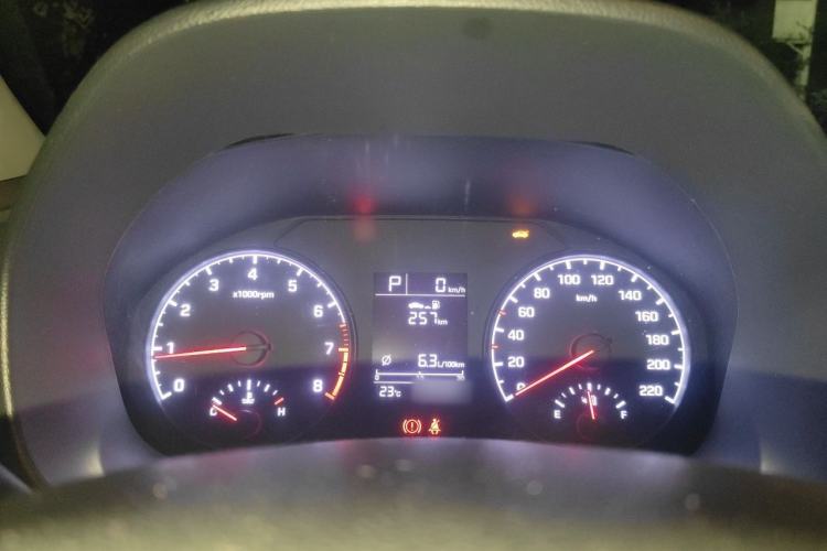 Used Hyundai Verna (new generation) 2016 1.4L Automatic Cool Edition GLS Instrument Cluster