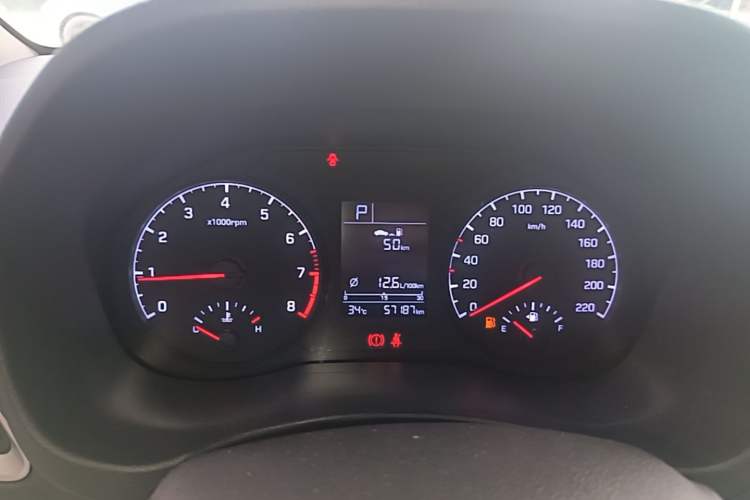 Used Hyundai Verna (new generation) 2016 1.4L Automatic Cool Edition GLS Instrument Cluster