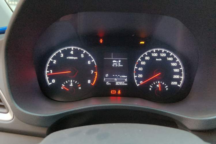 Used Hyundai Verna (new generation) 2016 1.4L Manual Cool Edition GLS Instrument Cluster