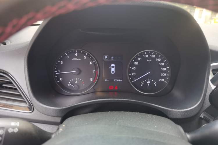 Used Hyundai Verna (new generation) 2016 1.4L Automatic Cool Edition GLS Instrument Cluster