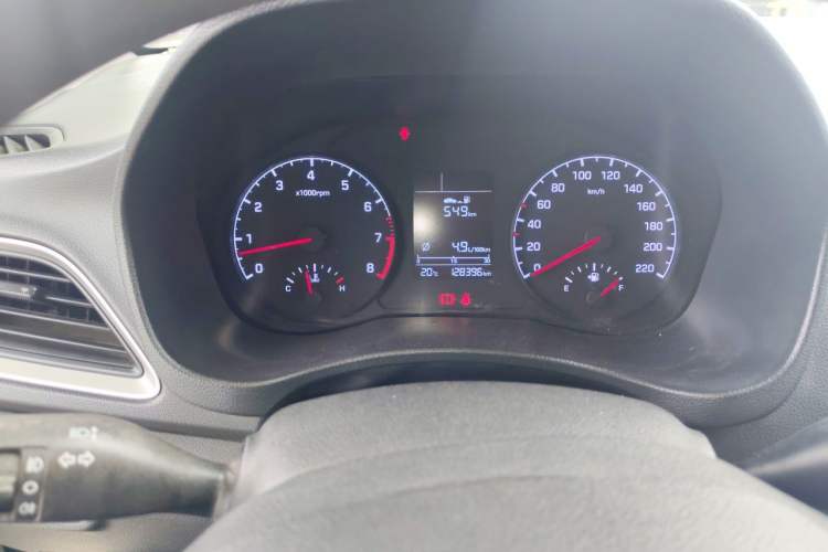 Used Hyundai Verna (new generation) 2016 1.4L Manual Cool Edition GLS Instrument Cluster