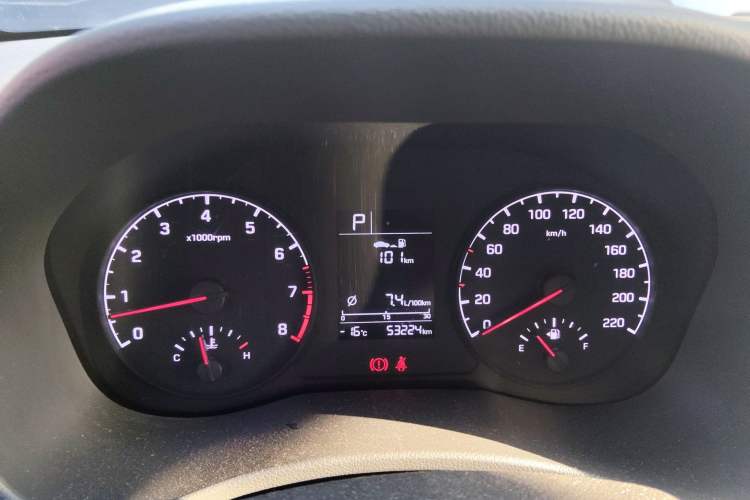 Used Hyundai Verna (new generation) 2016 1.4L Automatic Cool Edition GLS Instrument Cluster