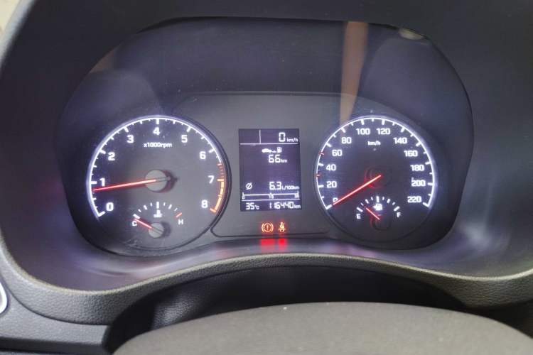 Used Hyundai Verna (new generation) 2016 1.4L Manual Cool Edition GLS Instrument Cluster