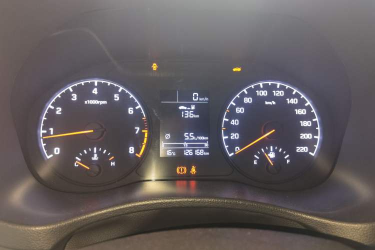 Used Hyundai Verna (new generation) 2016 1.4L Manual Cool Edition GLS Instrument Cluster