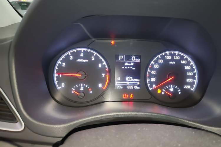 Used Hyundai Verna (new generation) 2016 1.4L Automatic Cool Edition GLS Instrument Cluster