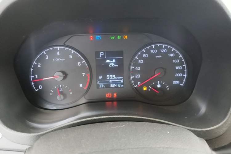 Used Hyundai Verna (new generation) 2016 1.4L Automatic Cool Edition GLS Instrument Cluster