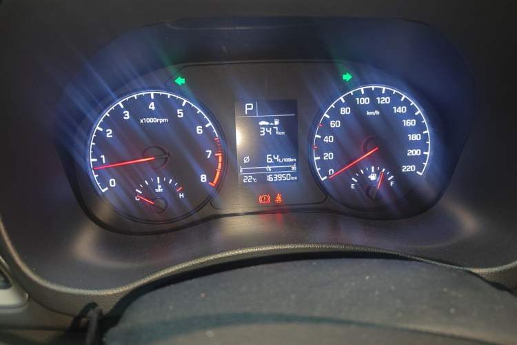 Used Hyundai Verna (new generation) 2016 1.4L Automatic Cool Edition GLS Instrument Cluster
