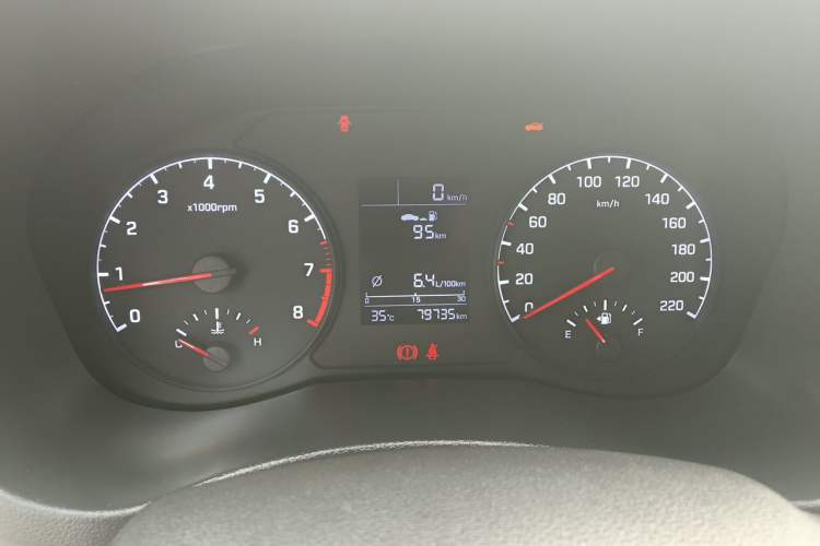 Used Hyundai Verna (new generation) 2016 1.4L Manual Cool Edition GLS Instrument Cluster