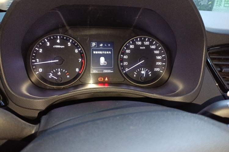 Used Hyundai Verna (new generation) 2016 1.4L Automatic Sport Edition Instrument Cluster