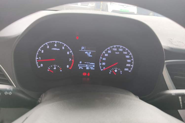 Used Hyundai Verna (new generation) 2016 1.4L Automatic Cool Edition GLS Instrument Cluster