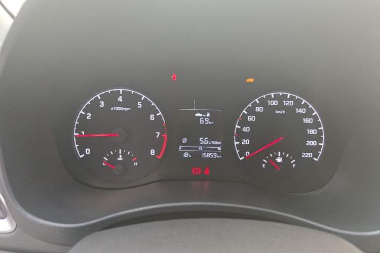Used Hyundai Verna (new generation) 2016 1.4L Manual Cool Edition GLS Instrument Cluster