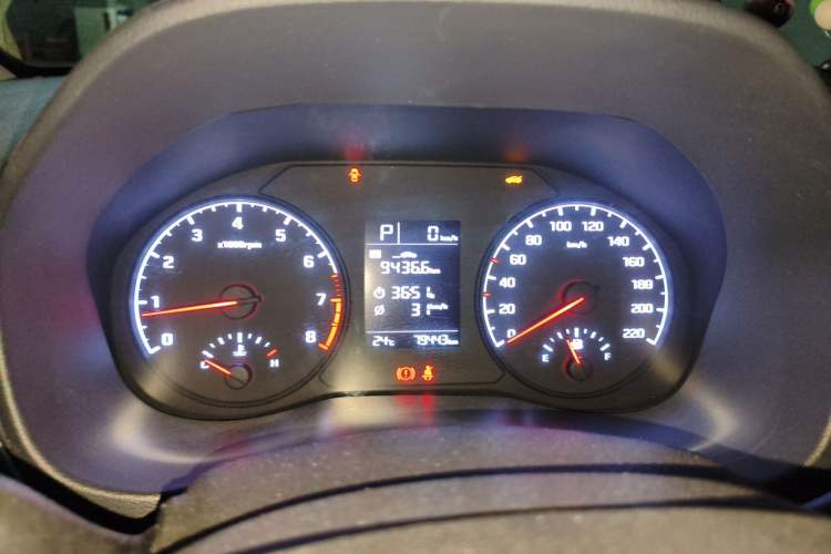 Used Hyundai Verna (new generation) 2016 1.4L Automatic Cool Edition GLS Instrument Cluster
