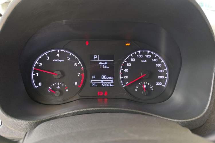 Used Hyundai Verna (new generation) 2016 1.4L Automatic Cool Edition GLS Instrument Cluster